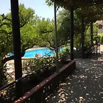 Nyaraló Con Piscina
