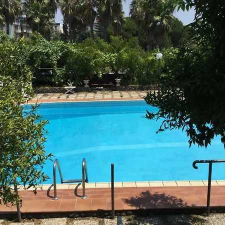 Con Piscina Casa vacanze