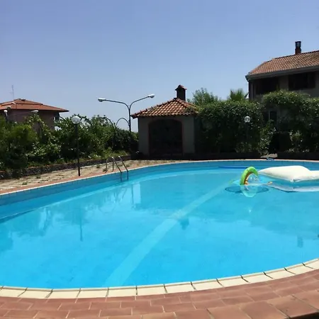 Casa vacanze Con Piscina