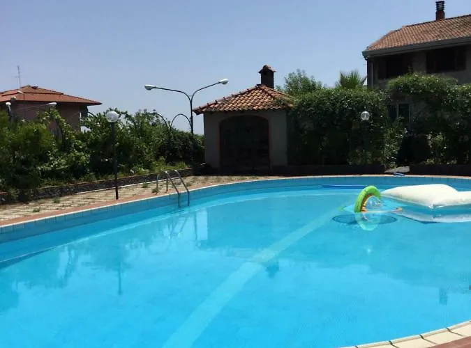 Vakantiehuis Con Piscina